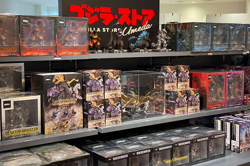 ゴジラ・ストア Umeda 店内写真2