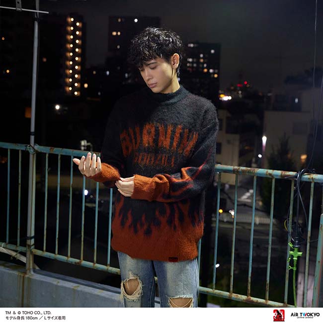 ゴジラVSデストロイア』30周年 バーニングゴジラ セーター(Mサイズ